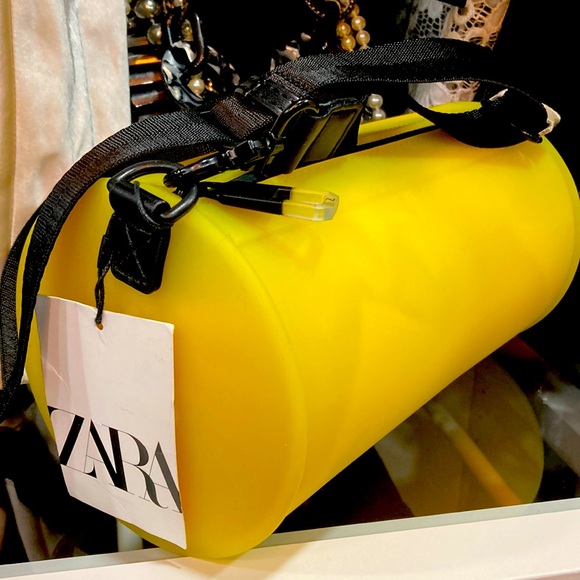 Zara Handbags - ZARA NEW WITH TAGS Bright yellow tube bag. Sassy 😊